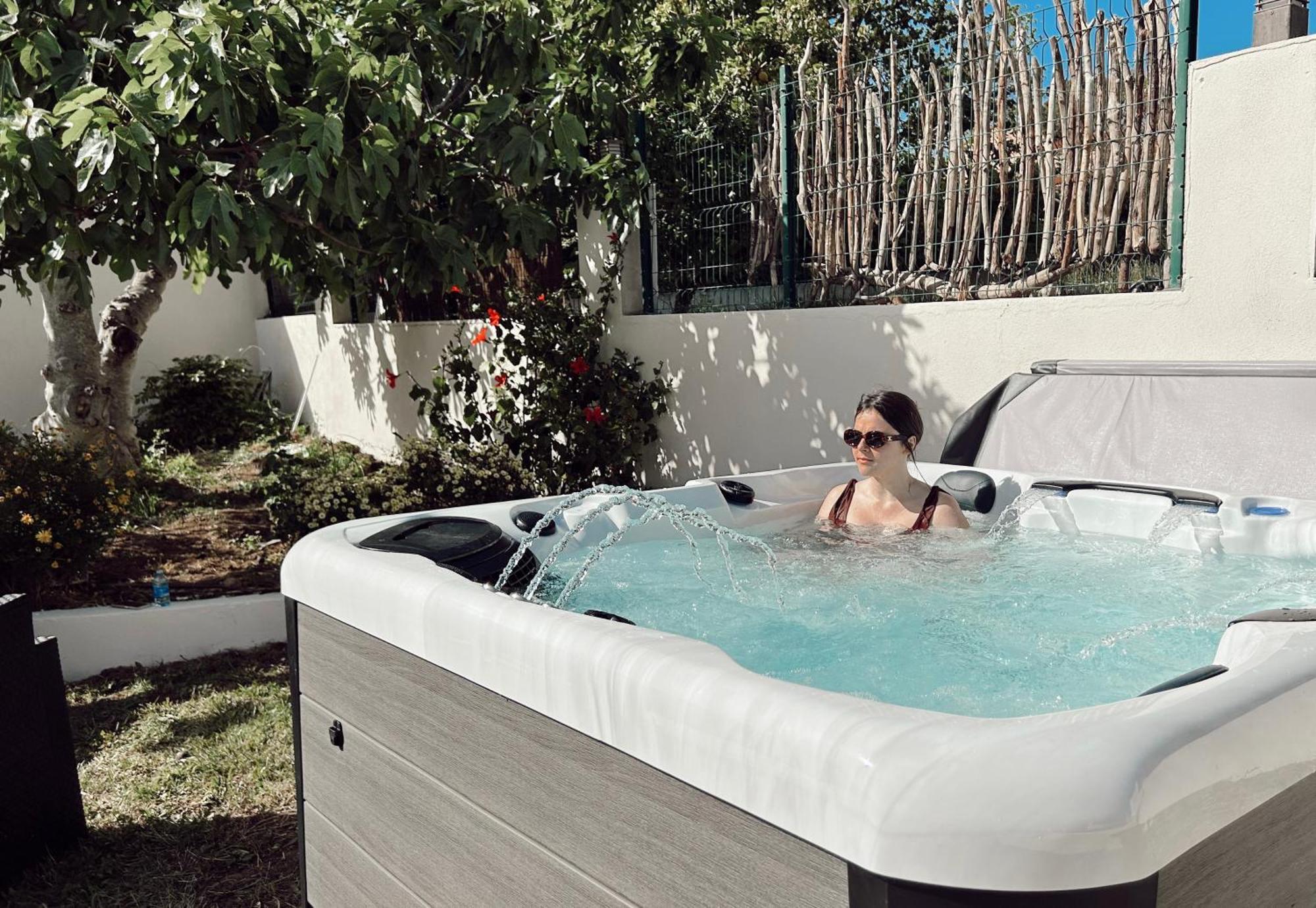 Romana Avec Aparthotel 4*