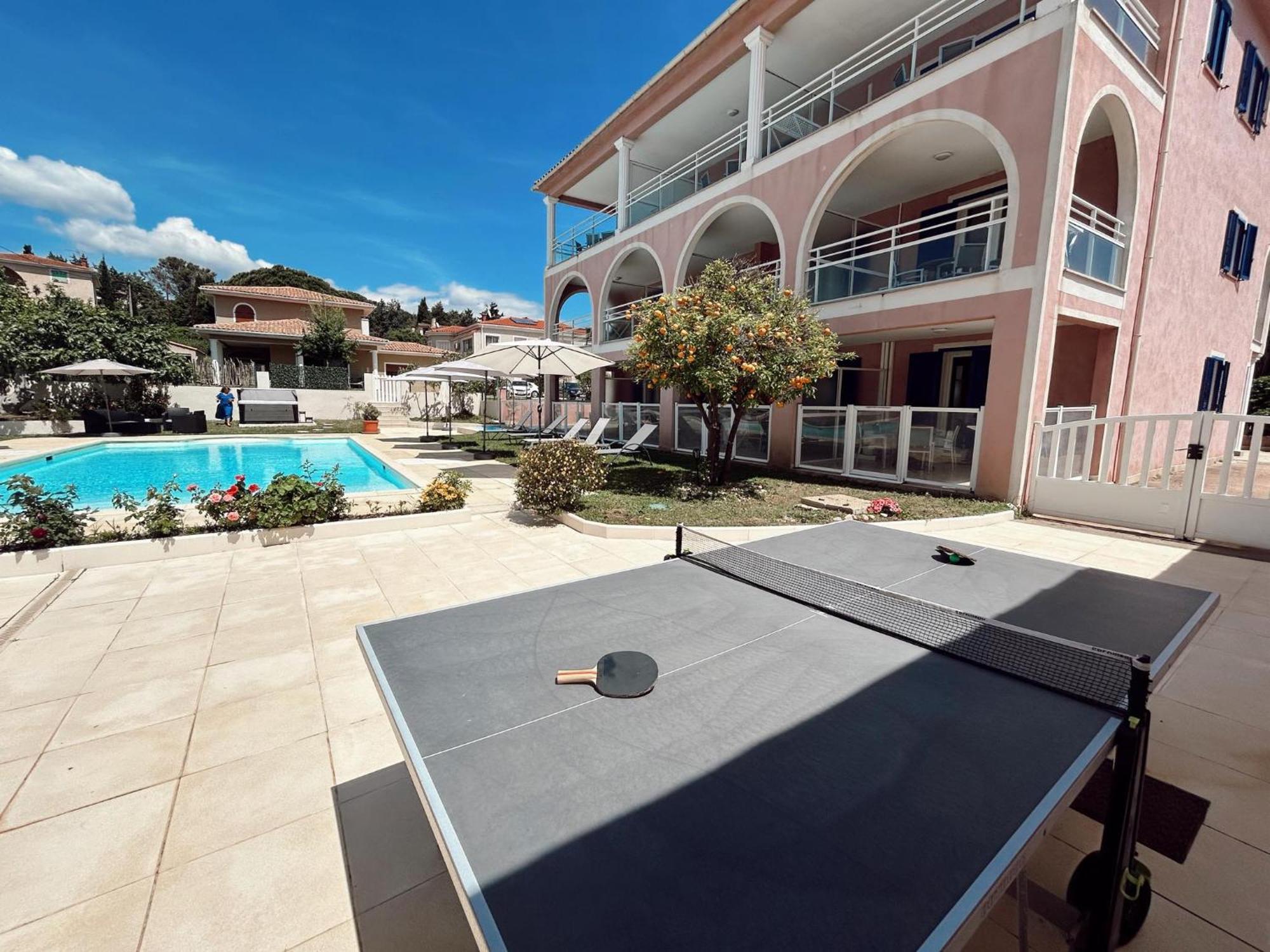 Aparthotel Romana Avec