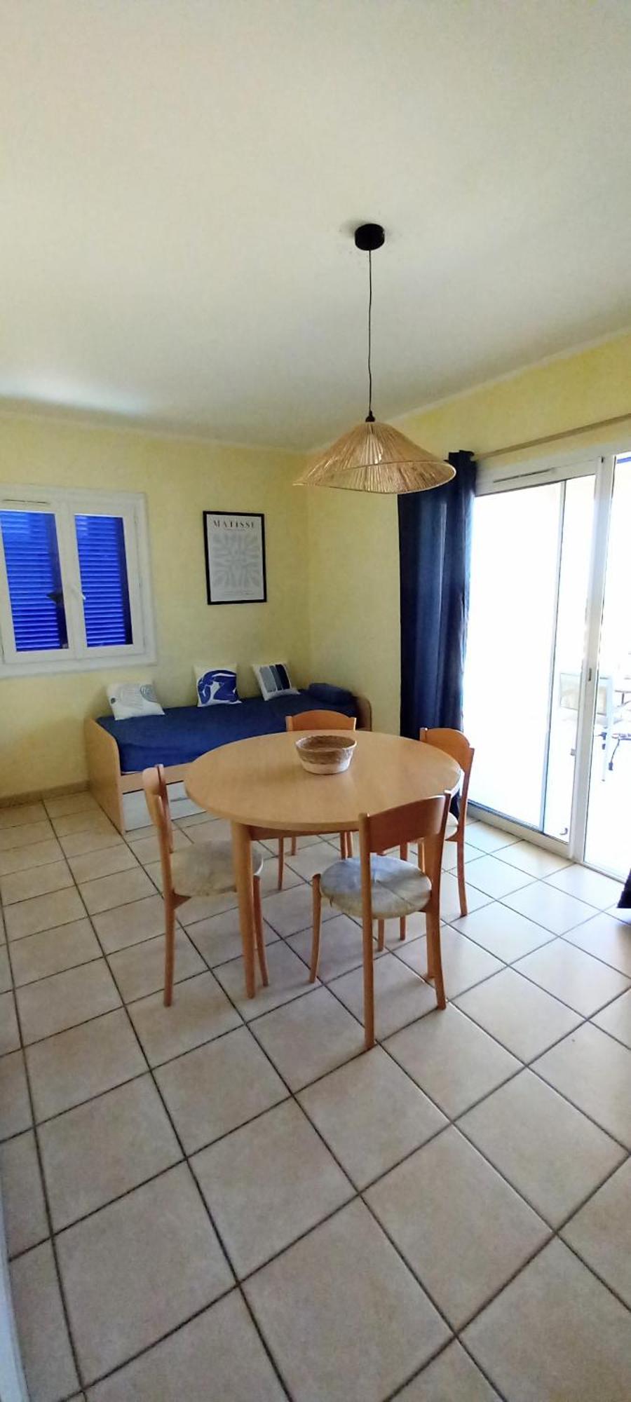 Romana Avec Aparthotel